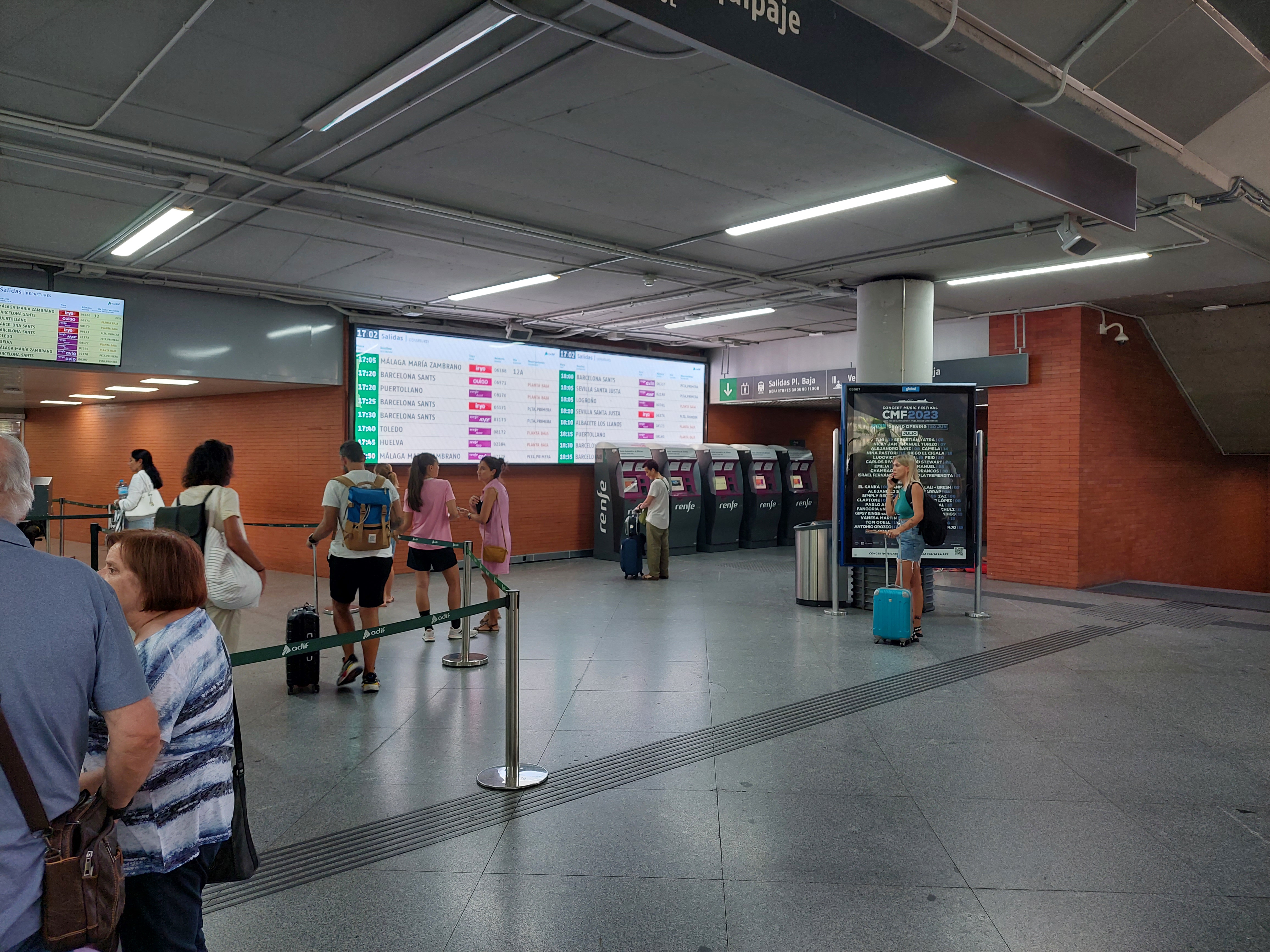 Atocha pantallas digitales 4