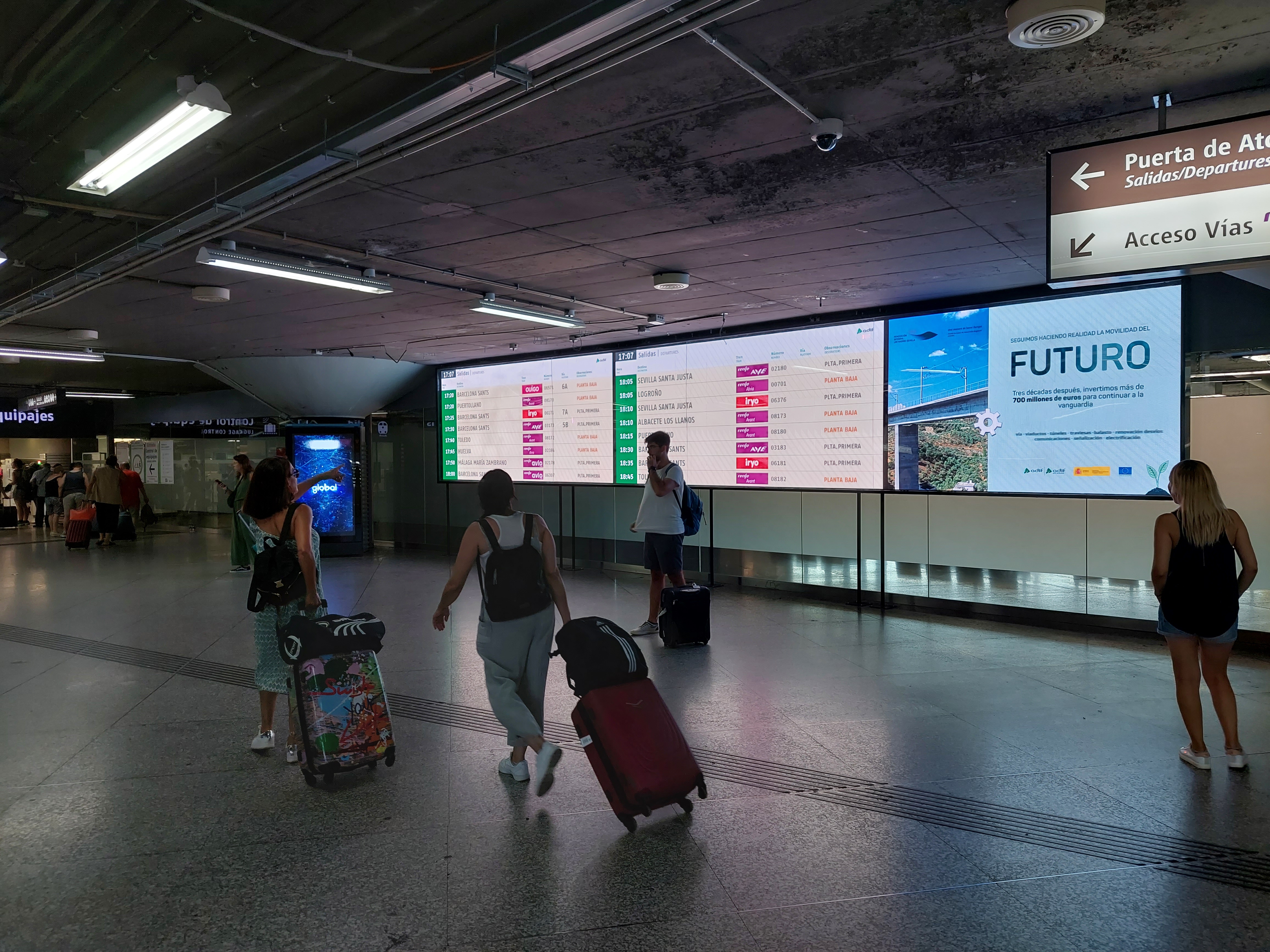 Atocha pantallas digitales 6